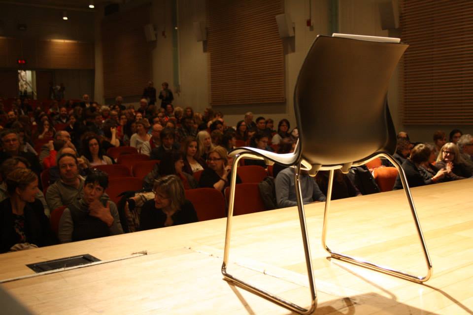2.1.3 HOST AN EMPTY CHAIR 464186366 8914472145263529 197629185783562792 n